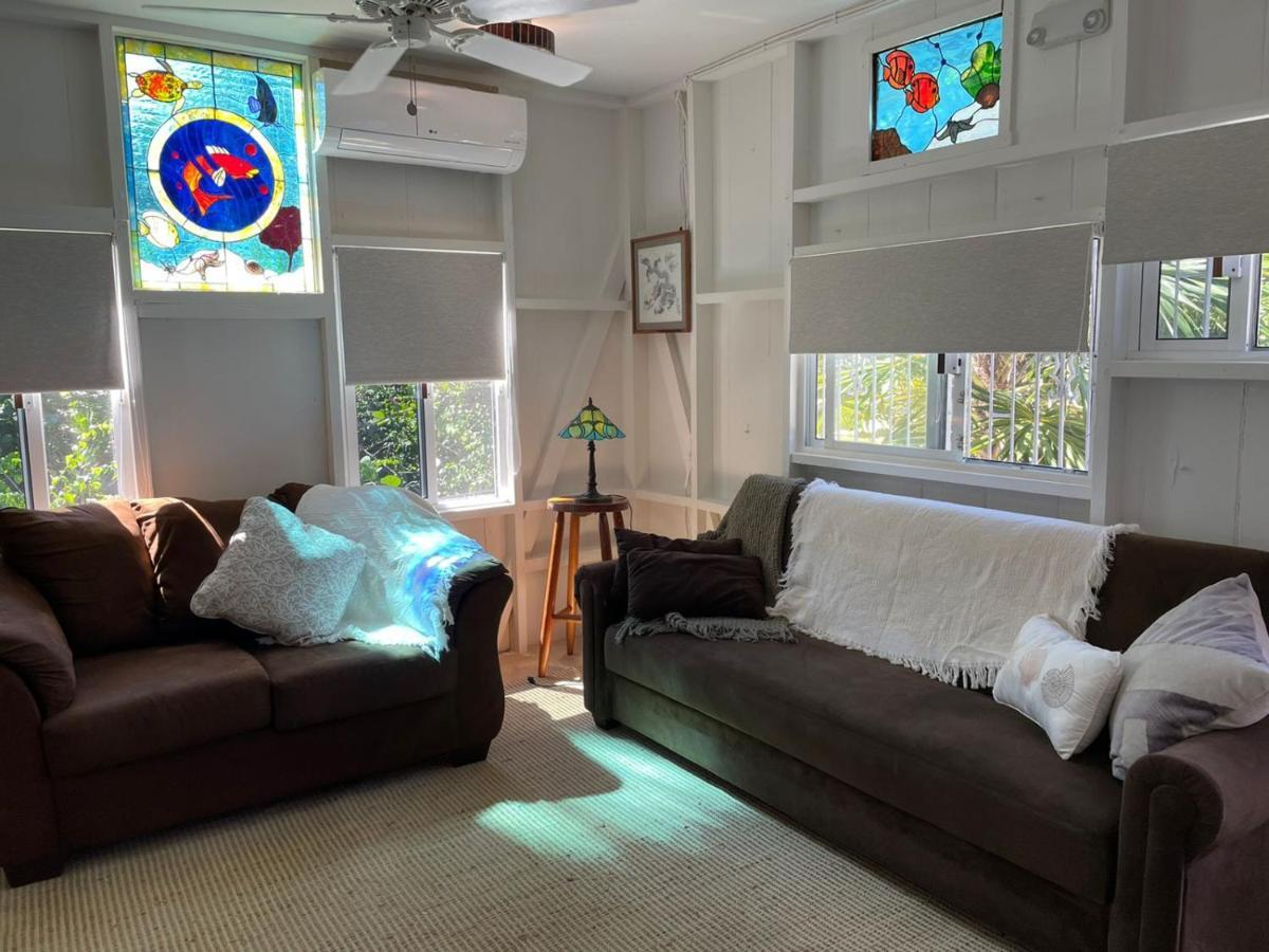Hummingbirds Cabins キー・カーカー エクステリア 写真