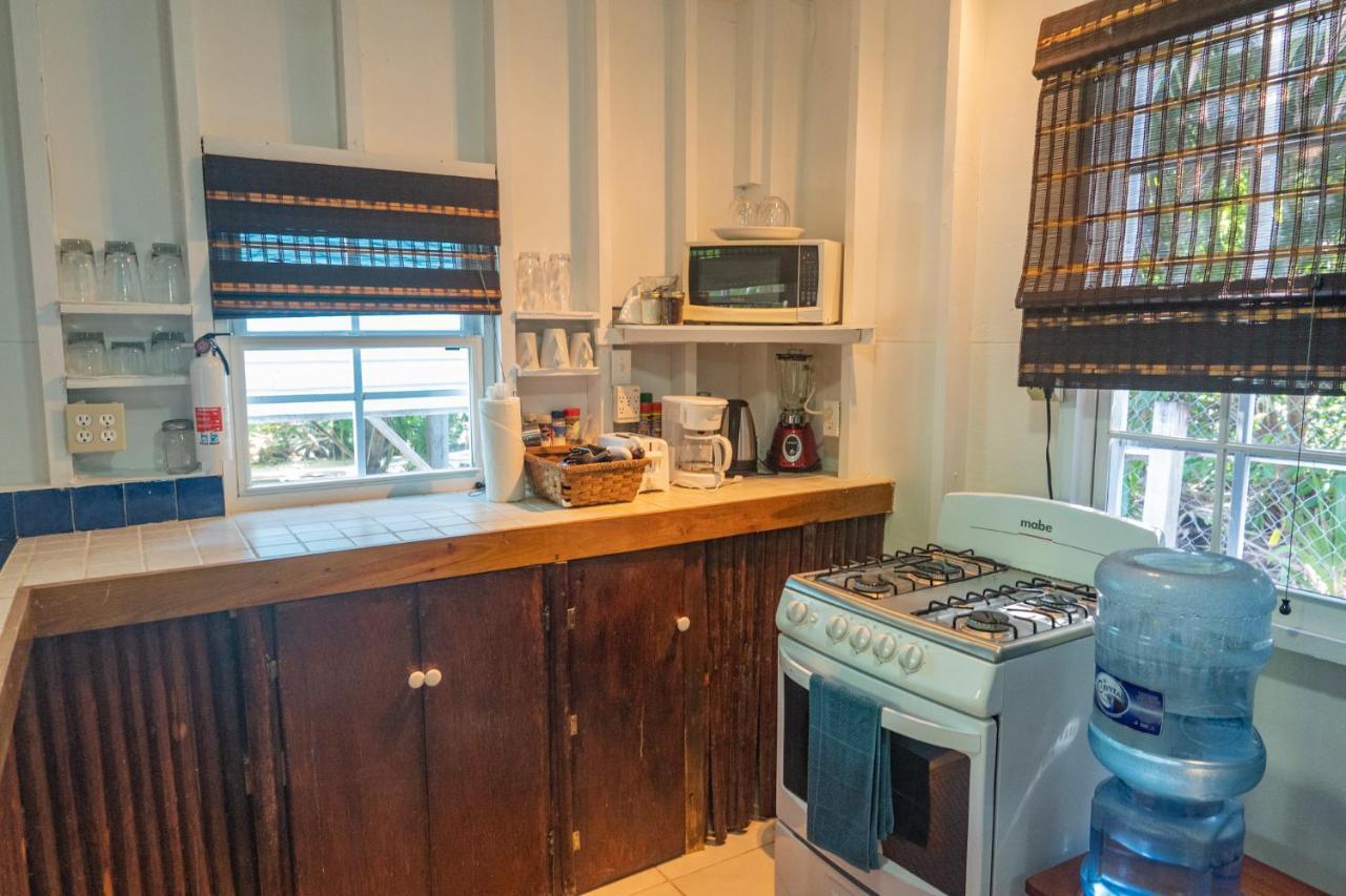 Hummingbirds Cabins キー・カーカー エクステリア 写真